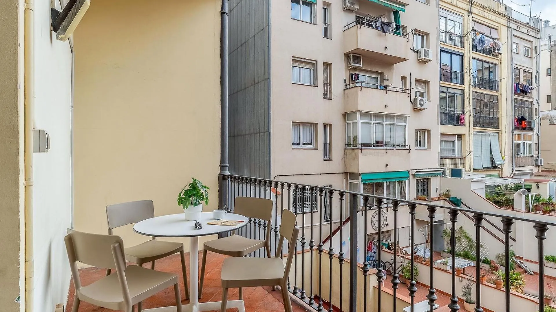 Ab Bailen Apartments バルセロナ